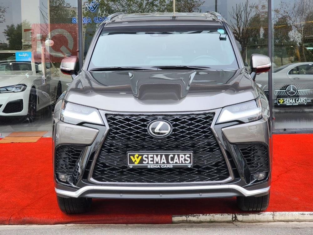 Lexus LX